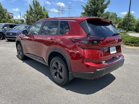 New 2026 Nissan Rogue SV FWD image 5