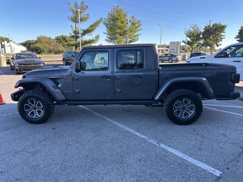 New 2025 Jeep Gladiator Mojave image 16