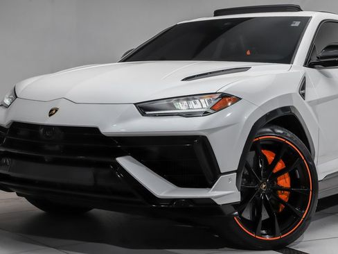 Used 2023 Lamborghini Urus S AWD/4WD image 2