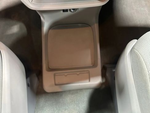 Used 2012 Toyota Sienna FWD image 41