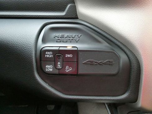 Used 2019 RAM 2500 Laramie AWD/4WD image 31