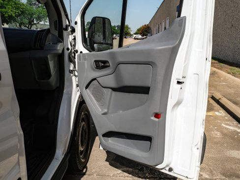 Used 2017 Ford Transit 250 130 Medium Roof RWD image 37