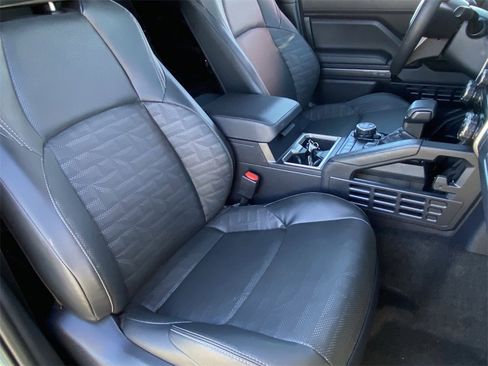 Certified 2025 Toyota 4Runner TRD Off-Road Premium image 15