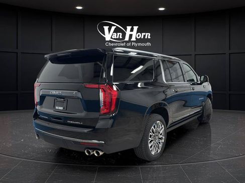 Used 2023 GMC Yukon XL Denali Ultimate AWD/4WD image 7