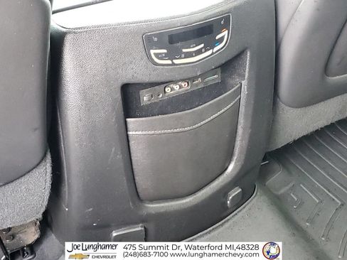 Used 2016 Cadillac Escalade Premium AWD/4WD image 24