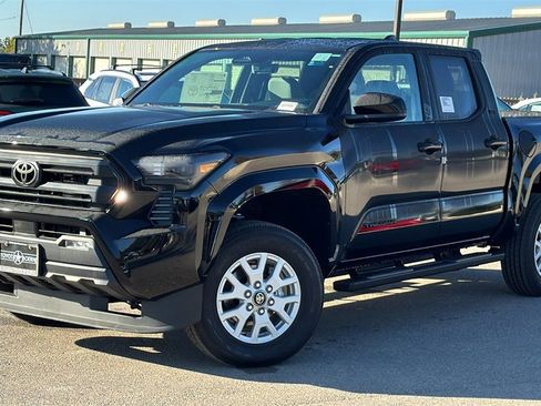 New 2025 Toyota Tacoma SR5 image 34