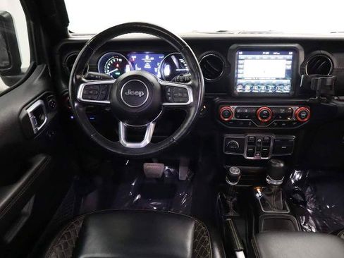 Used 2021 Jeep Wrangler Unlimited Sahara AWD/4WD image 17