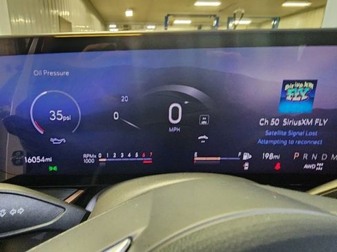 Certified 2025 Buick Envision Sport Touring image 23