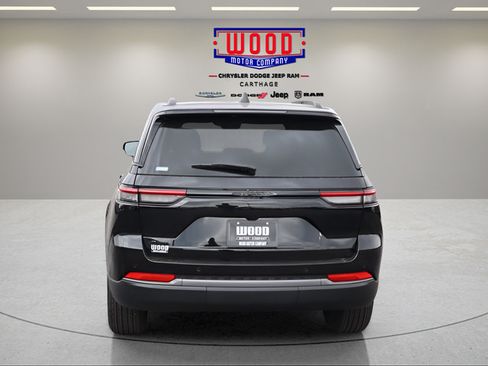New 2026 Jeep Grand Cherokee Altitude AWD/4WD image 4