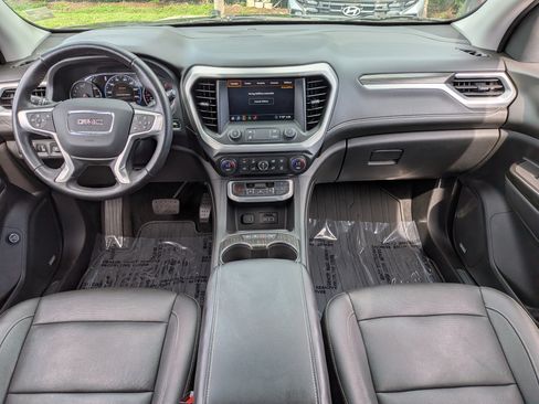 Used 2020 GMC Acadia SLT w/ Driver Alert Package II FWD image 17