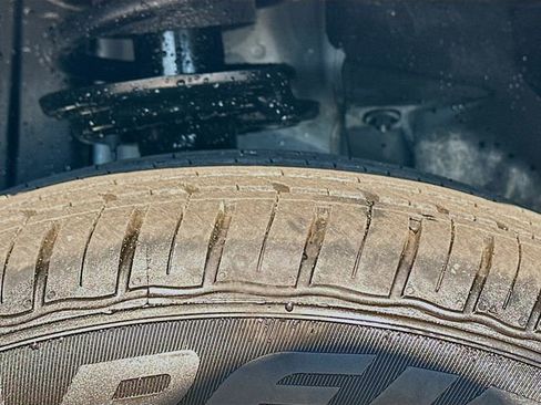 Used 2023 Jeep Compass Latitude image 31