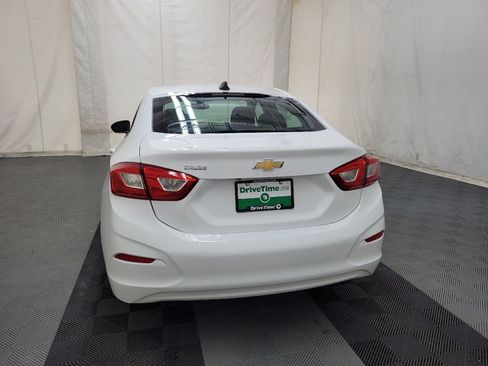Used 2018 Chevrolet Cruze LS FWD image 6