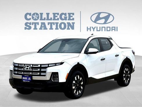 Used 2025 Hyundai Santa Cruz SE FWD image 6
