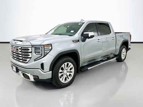 Used 2026 GMC Sierra 1500 Denali RWD image 3