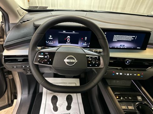 Certified 2025 Nissan Murano SL AWD/4WD image 3