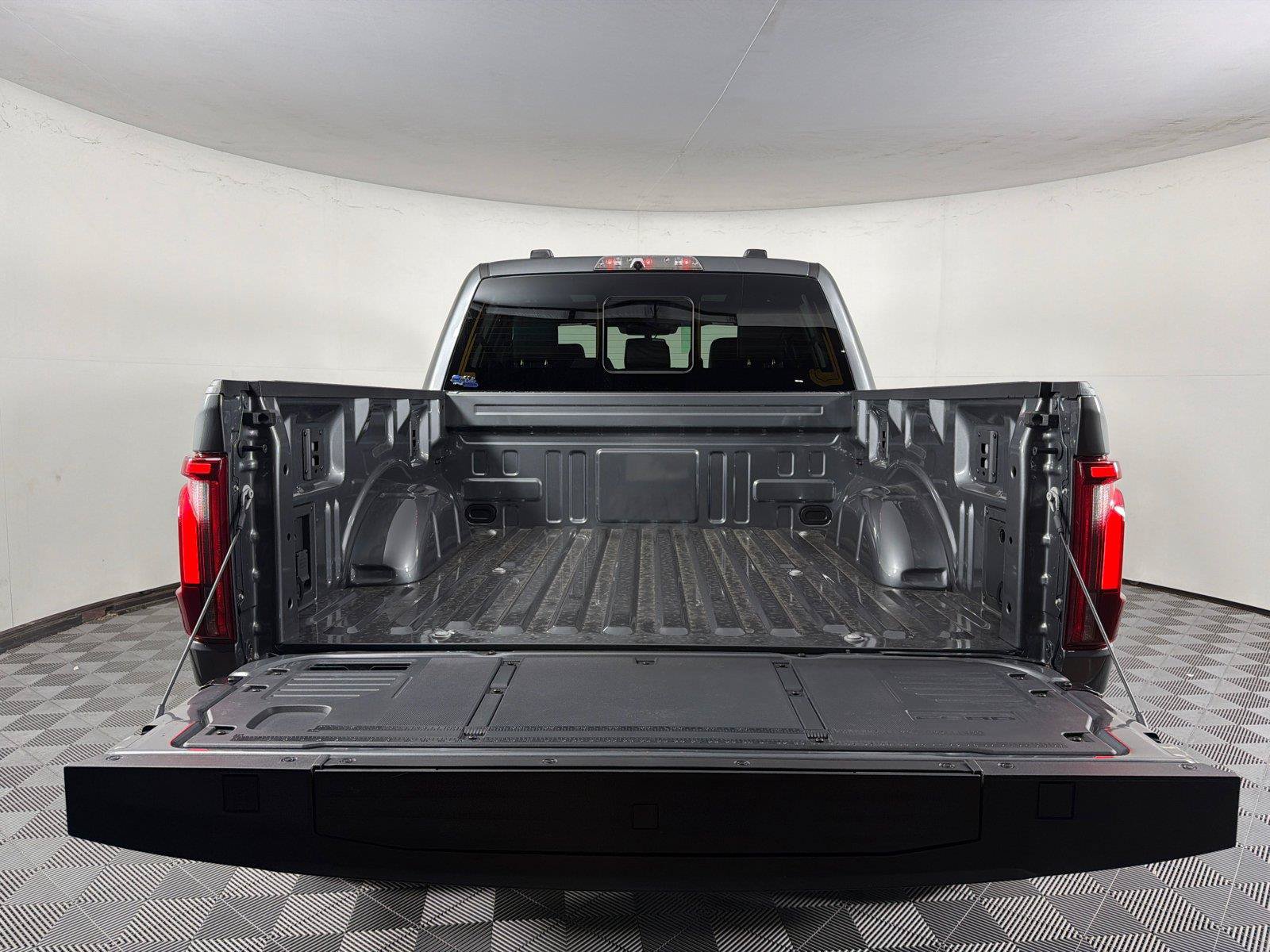 New 2026 Ford F150 Raptor AWD/4WD image 18