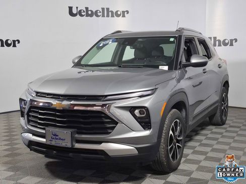 Certified 2025 Chevrolet TrailBlazer LT AWD/4WD image 3