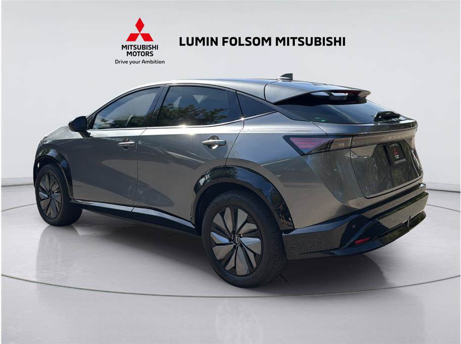 Used 2024 Nissan Ariya AWD image 3