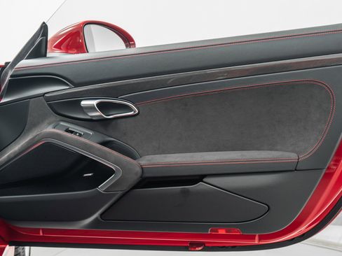 Used 2025 Porsche 718 Cayman GTS image 42