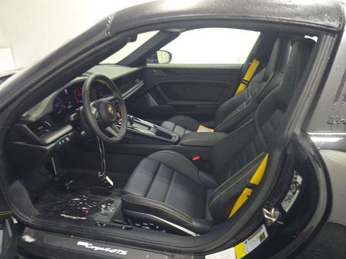 Used 2026 Porsche 911 Targa 4 GTS image 9