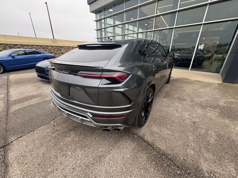 Used 2020 Lamborghini Urus image 10