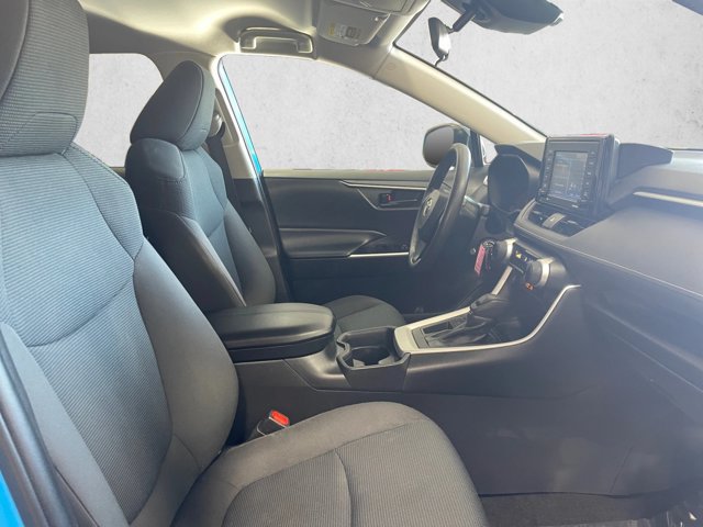 Used 2021 Toyota RAV4 LE w/ Carpet Mat Package (TMS) FWD image 19