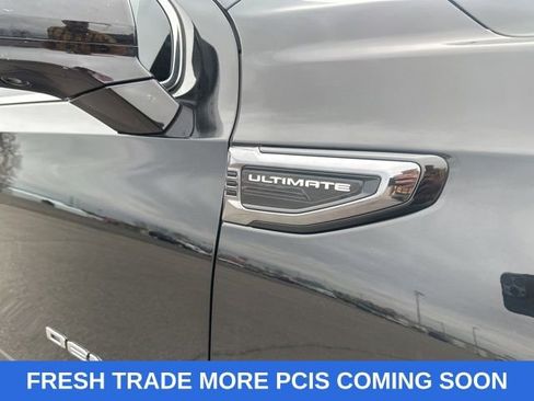 Used 2025 GMC Yukon Denali Ultimate image 7