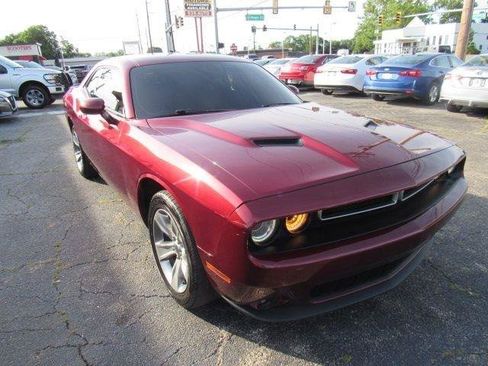Used 2021 Dodge Challenger SXT w/ Driver Convenience Group RWD image 1