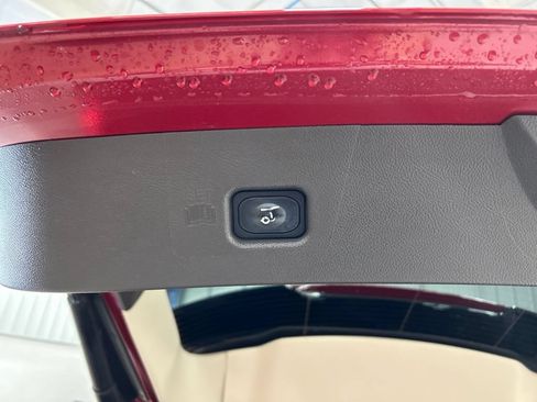 Certified 2021 Lincoln Nautilus Reserve AWD/4WD image 28