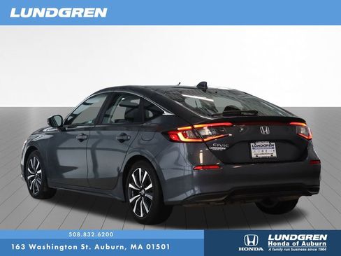 Used 2024 Honda Civic EX-L image 3