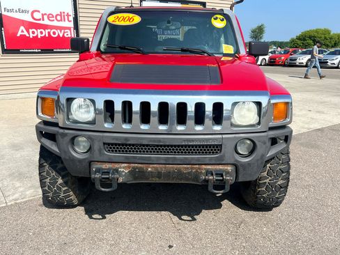 Used 2006 HUMMER H3 Sport Utility image 2