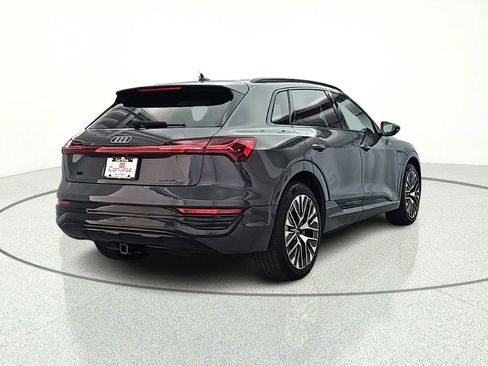Used 2024 Audi Q8 e-tron Premium Plus w/ Premium Plus Package AWD/4WD image 7