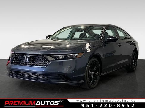 Used 2025 Honda Accord SE image 1