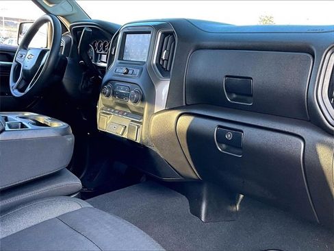 Used 2022 Chevrolet Silverado 1500 Custom image 13
