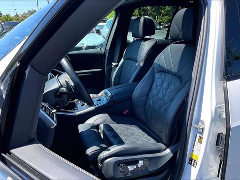 Certified 2024 BMW X5 xDrive40i w/ M Sport Package image 8