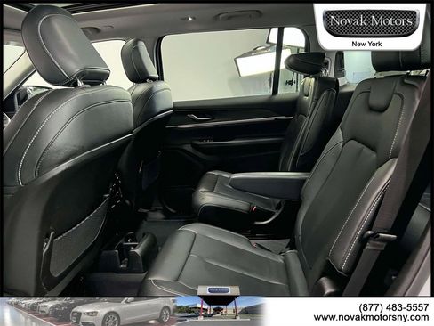 Used 2023 Jeep Grand Cherokee L Limited image 13