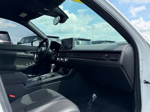 Used 2023 Honda Civic Sport image 22