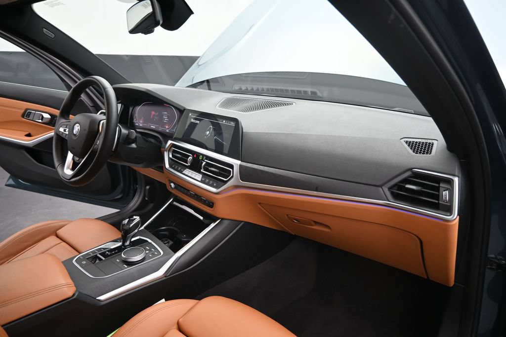 Used 2021 BMW 330i Sedan w/ Premium Package RWD image 20