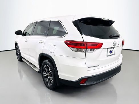 Used 2018 Toyota Highlander Plus image 7