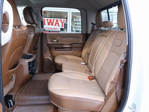 Used 2024 RAM 2500 Limited w/ Towing Technology Group image 29