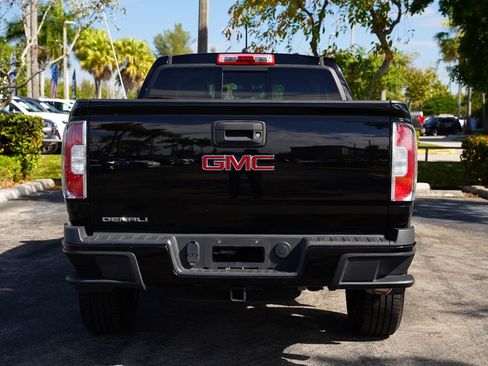 Used 2018 GMC Canyon Denali image 9