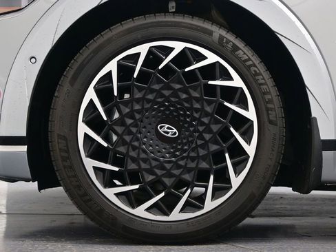 Used 2024 Hyundai Ioniq 5 Limited image 46