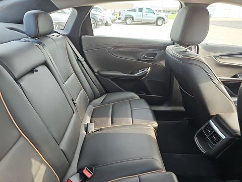 Used 2017 Chevrolet Impala Premier FWD image 5