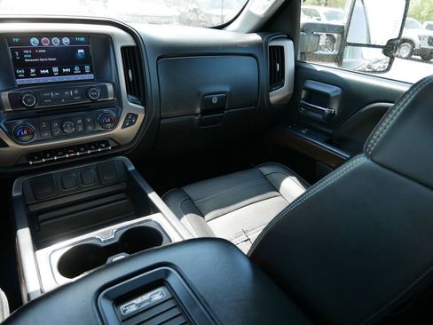 Used 2017 GMC Sierra 3500 Denali w/ Duramax Plus Package AWD/4WD image 20