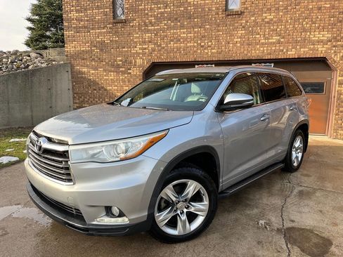 Used 2014 Toyota Highlander Limited image 1