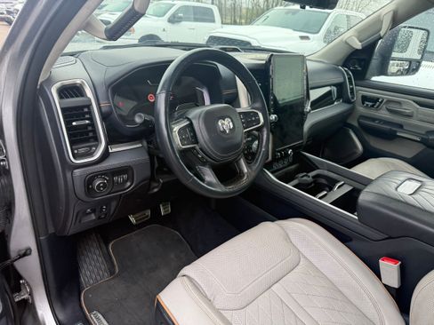 Certified 2025 RAM 1500 Tungsten w/ Off Road Group AWD/4WD image 9