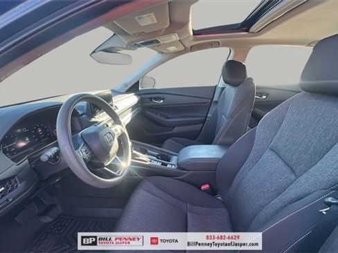 Used 2023 Honda Accord EX image 11