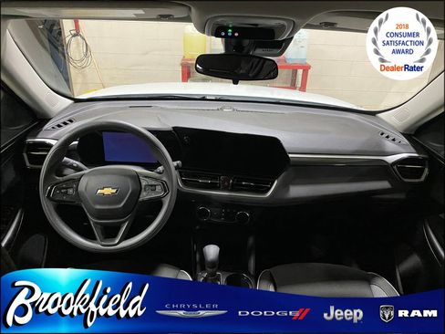 Used 2025 Chevrolet TrailBlazer LT image 14