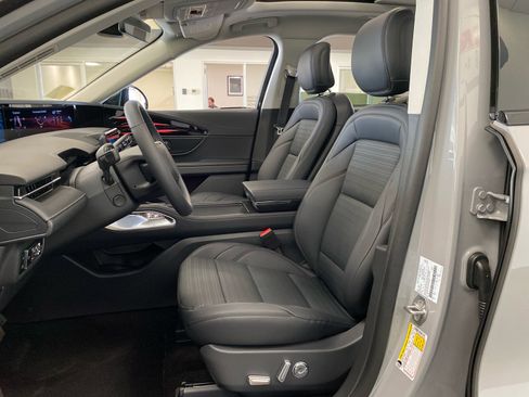 New 2026 Lincoln Nautilus Reserve w/ Jet Appearance Package image 15