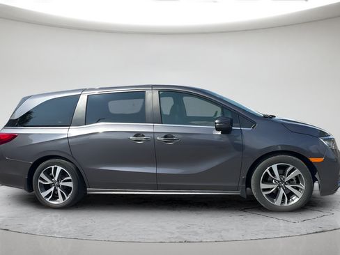 Used 2024 Honda Odyssey Touring image 5